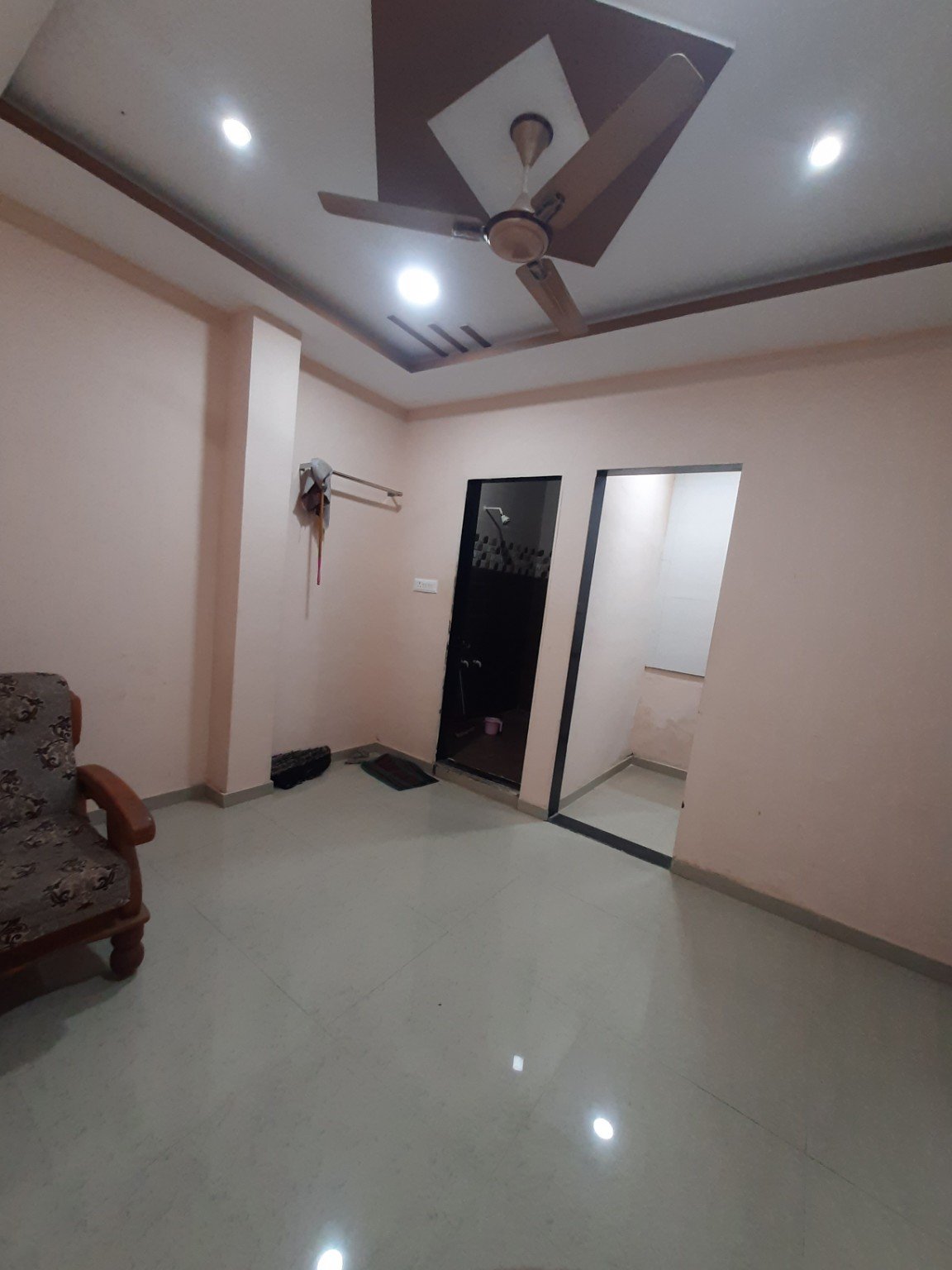 Furnished 1BHK AC Apartment - Photo 2