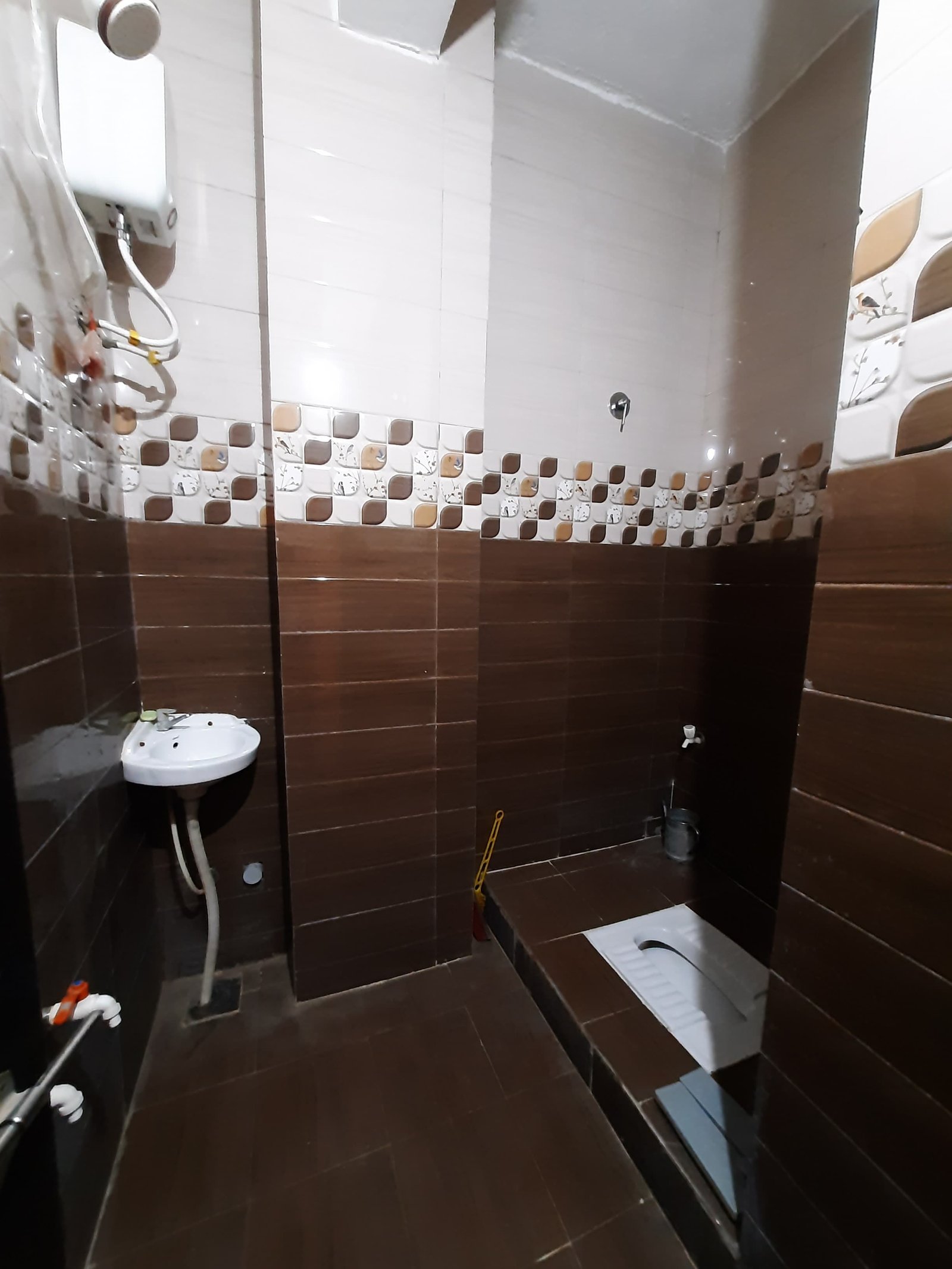 Non AC 2 BHK Apartment - Photo 5